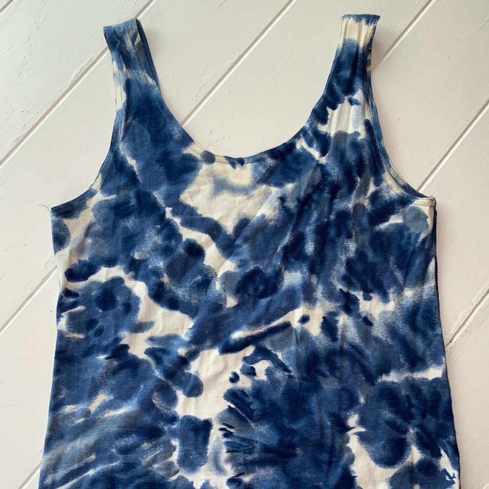 CTME• TIE DYE TANK • SIZE L